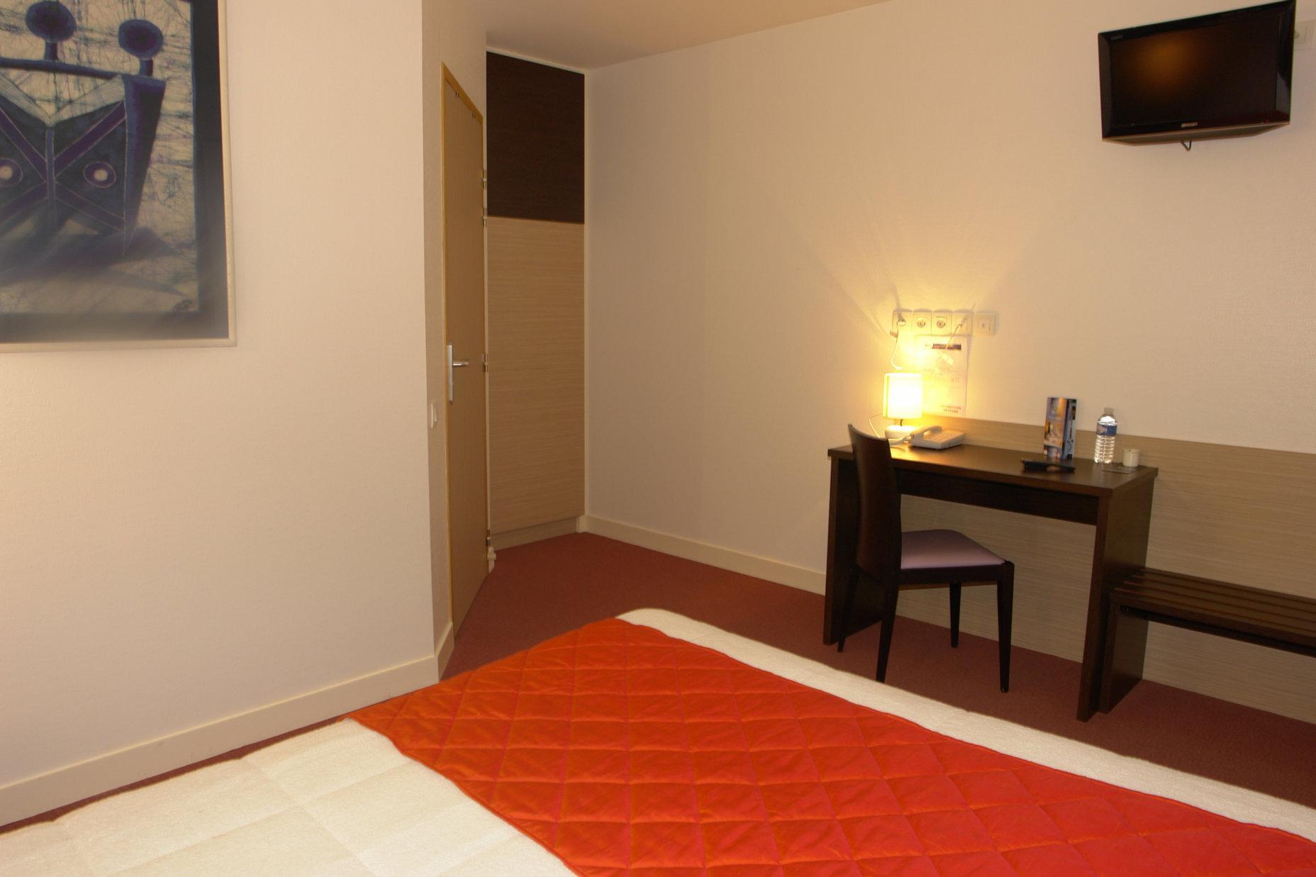 Brit Hotel Au Pays De Vitre Étrelles Oda fotoğraf